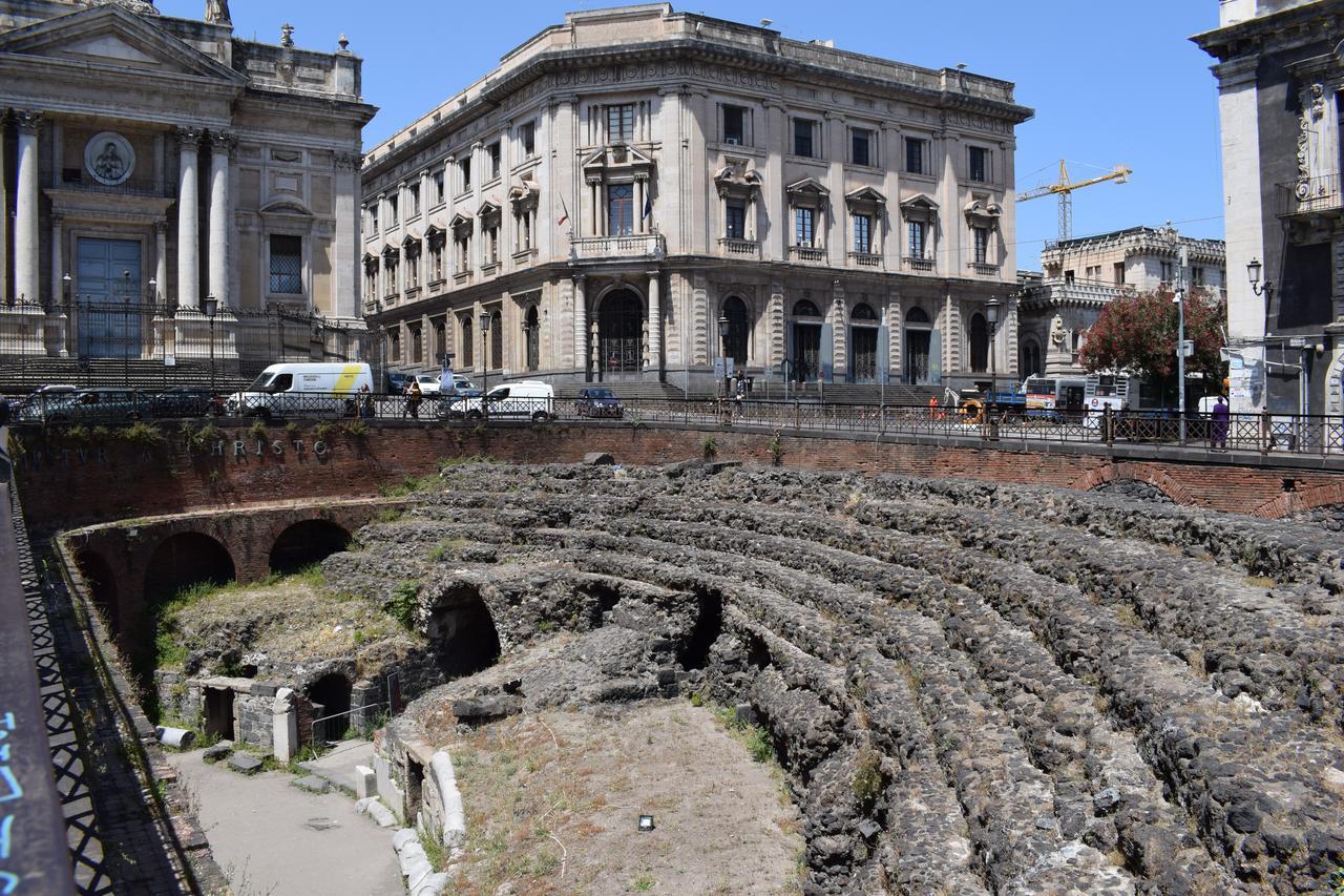 Il Cortiletto Di Piazza Verga Catania Eksteriør bilde